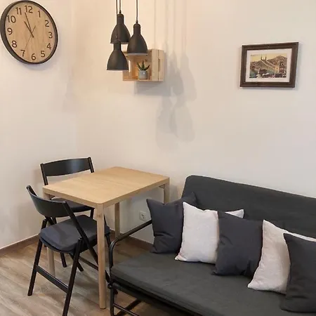 Lovely Studio At Heart Of The Appartamento Budapest